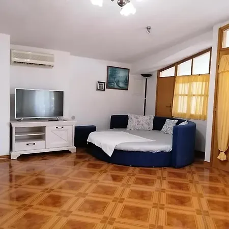 Pacho Baška Voda