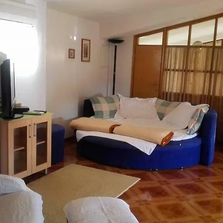 Apartment Pacho Baska Voda