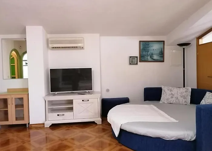 Apartment Pacho Baska Voda